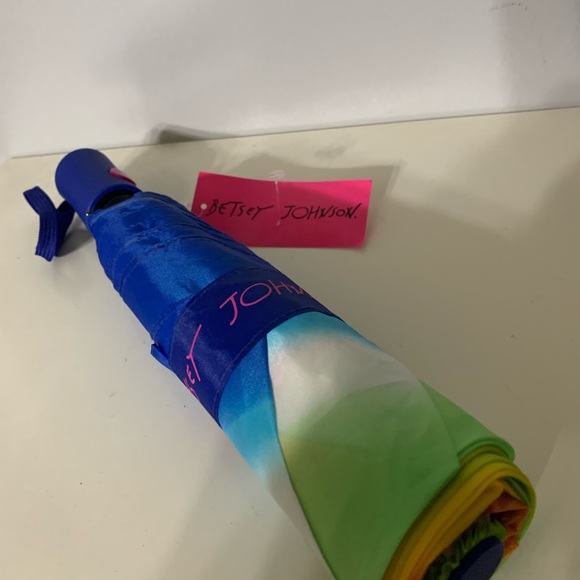 Betsey Johnson umbrella, NWT - Picture 1 of 5